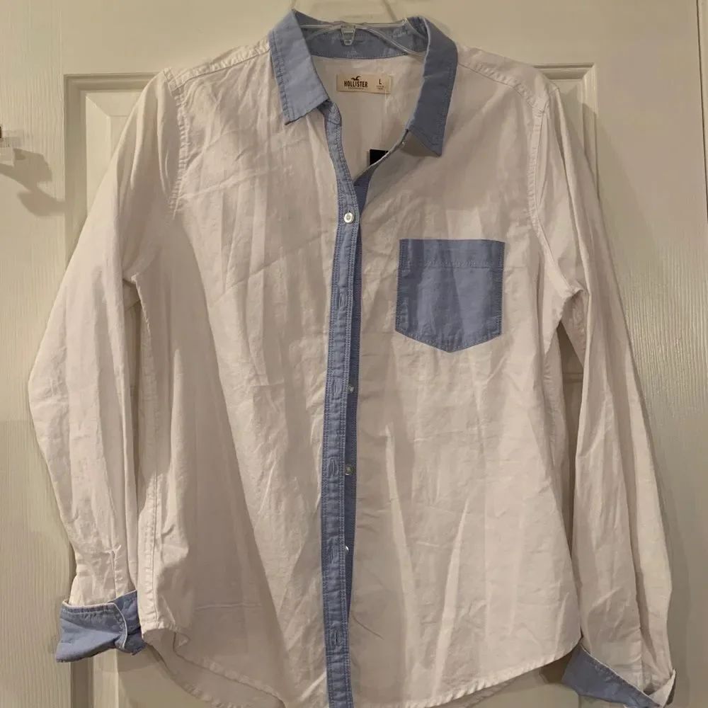 Hollister Classic White & Blue Button Up Shirt L